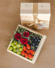 Load image into Gallery viewer, Bonanza - A Keepsake Wooden Fruit Gift Box
